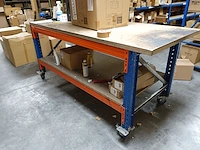 Verrijdbare metalen werktafel - afbeelding 3 van  4