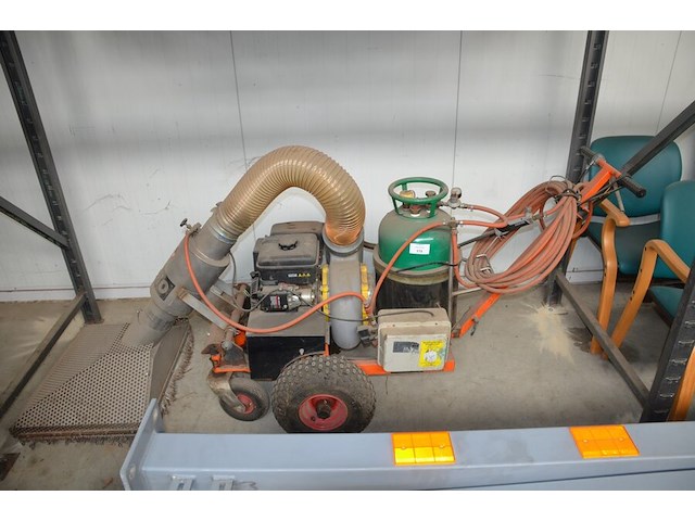 Verrijdbare onkruikbrander op gas met motor vanguard zacho (niet getest) - afbeelding 1 van  11