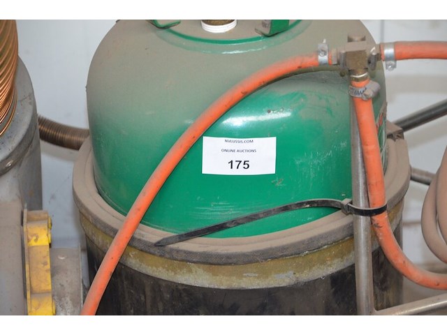 Verrijdbare onkruikbrander op gas met motor vanguard zacho (niet getest) - afbeelding 9 van  11