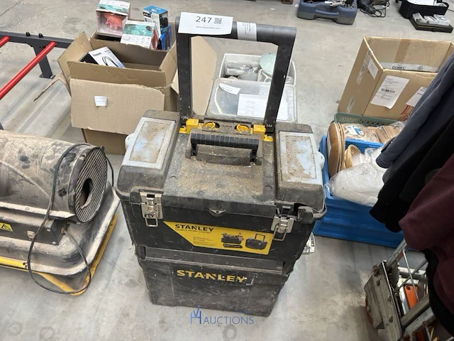 Verrijdbare pvc stapel werkkoffer stanley inhoudende enige siliconen en siliconen pomp - afbeelding 1 van  4