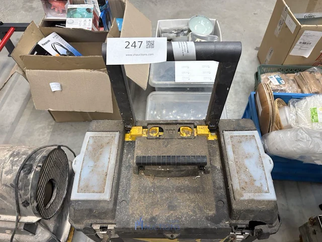 Verrijdbare pvc stapel werkkoffer stanley inhoudende enige siliconen en siliconen pomp - afbeelding 2 van  4