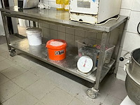 Verrijdbare rvs werktafel