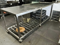 Verrijdbare rvs werktafel