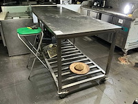Verrijdbare rvs werktafel - afbeelding 2 van  2