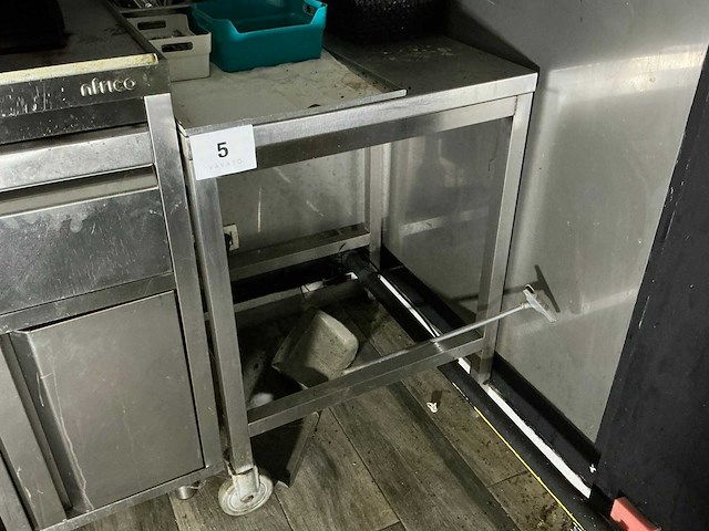 Verrijdbare rvs werktafel - afbeelding 1 van  3