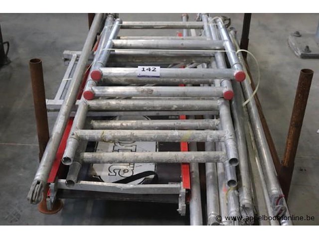 Verrijdbare stelling altrex - afbeelding 2 van  3