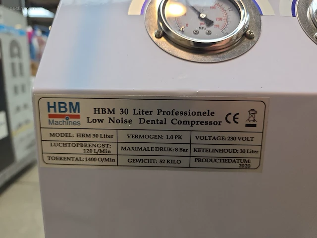 Verrijdbare stille luchtcompressor hbm 30 liter - afbeelding 6 van  8