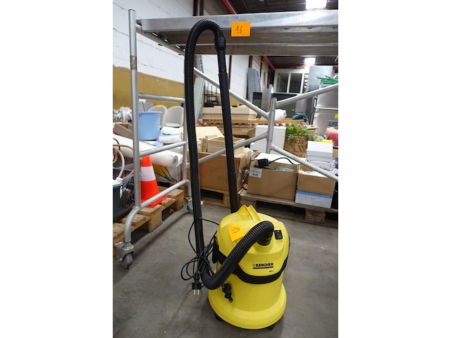 Verrijdbare stofzuiger karcher - afbeelding 1 van  3