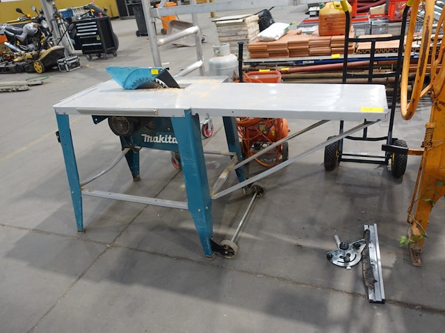 Verrijdbare tafelzaagmachine makita - afbeelding 1 van  5