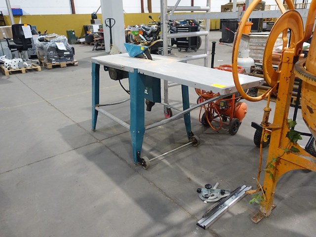 Verrijdbare tafelzaagmachine makita - afbeelding 2 van  5