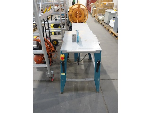 Verrijdbare tafelzaagmachine makita - afbeelding 4 van  5