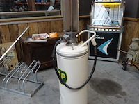 Verrijdbare tweetakt benzinepomp bp - afbeelding 2 van  6