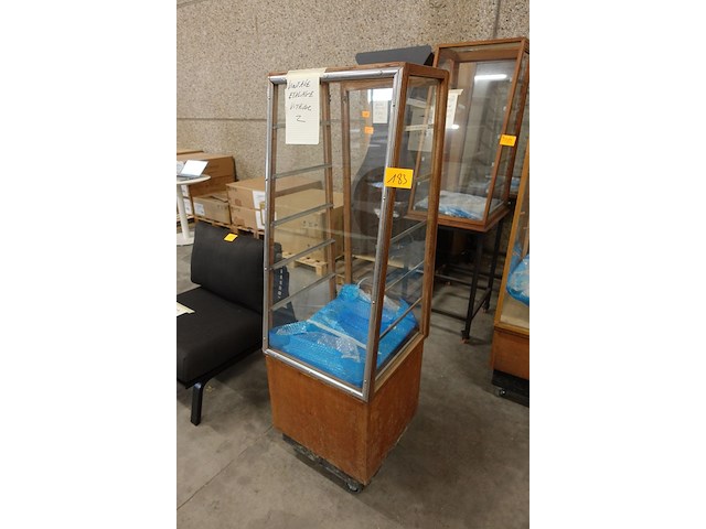 Verrijdbare vintage vitrine - afbeelding 1 van  3