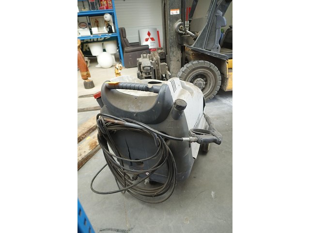 Verrijdbare warmwater hogedrukreiniger - afbeelding 4 van  5