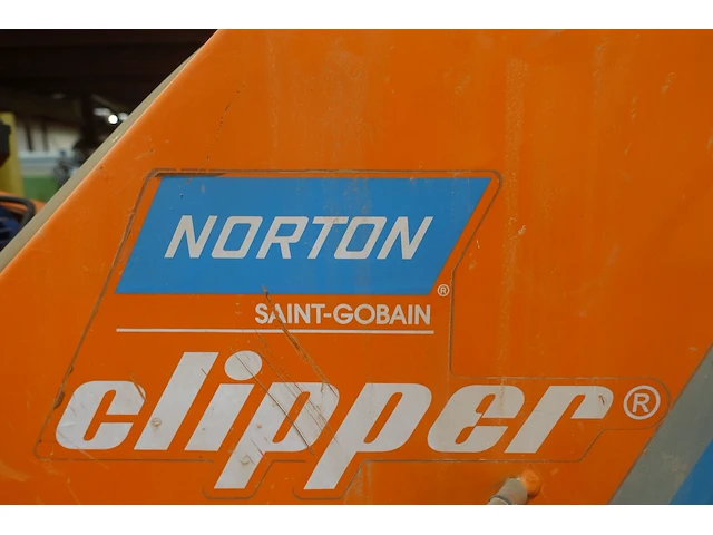Verrijdbare waterzaag norton clipper - afbeelding 7 van  8