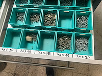 Verrijdbare werkbank/kast met inhoud - afbeelding 2 van  19