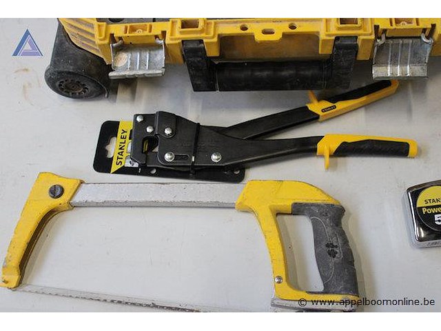 Verrijdbare werkkoffer vv divers gereedschap stanley - afbeelding 3 van  3