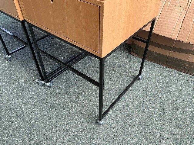 Verrijdbare werktafel (2x) - afbeelding 2 van  3