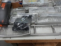 Verrijdbare werktafel + inhoud deurbeslag - afbeelding 6 van  14