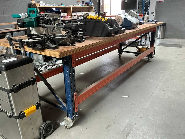 Verrijdbare werktafel - afbeelding 1 van  3