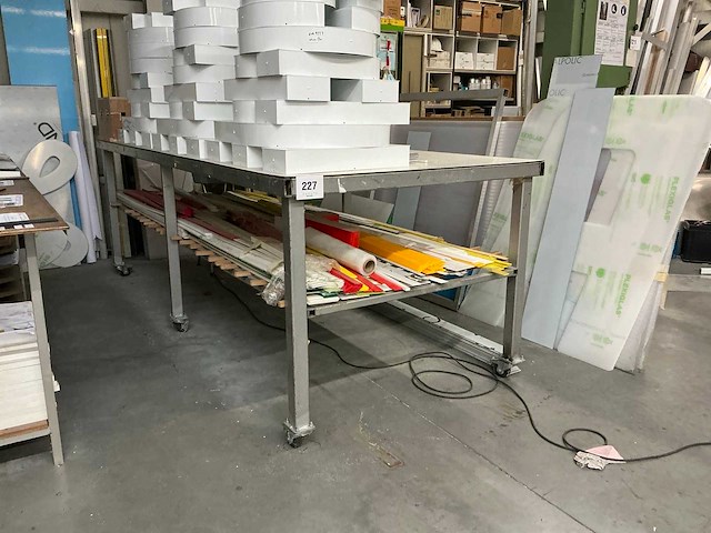 Verrijdbare werktafel - afbeelding 1 van  3