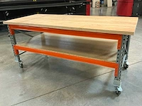Verrijdbare werktafel