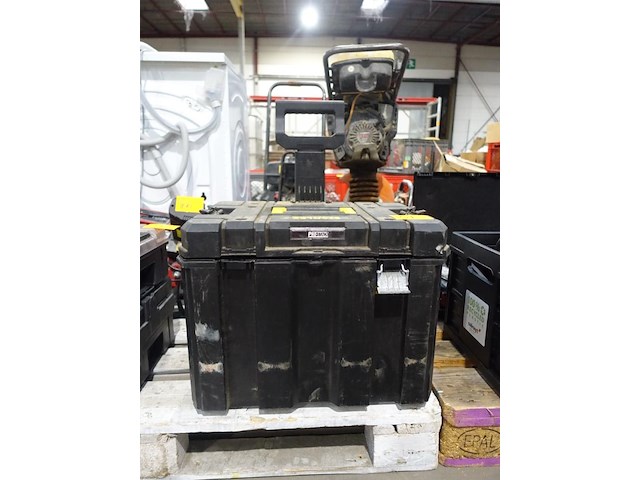 Verrijdbare werktrolley stanley - afbeelding 1 van  3