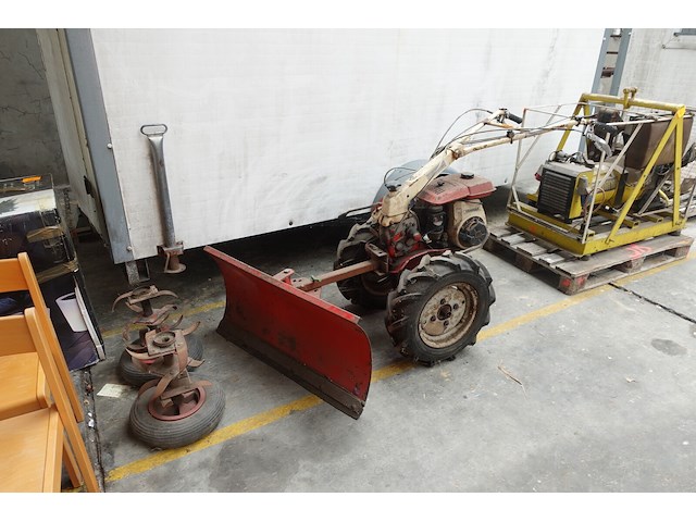 Verrijdbare werktuigmachine yanmar - afbeelding 2 van  9