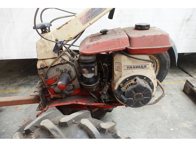 Verrijdbare werktuigmachine yanmar - afbeelding 5 van  9
