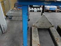 Verrolbare werktafel (+-1m20x2m50, 1m hoog) - afbeelding 2 van  4