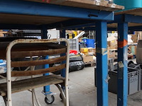 Verrolbare werktafel (+-1m20x2m50, 1m hoog) - afbeelding 3 van  4