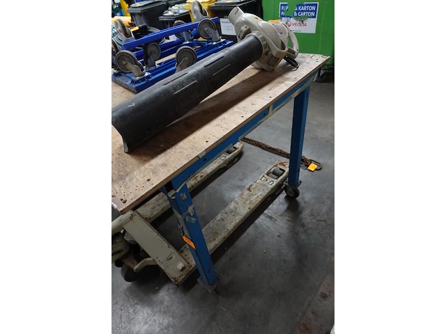 Verrolbare werktafel (+-1m20x2m50, 1m hoog) - afbeelding 4 van  4