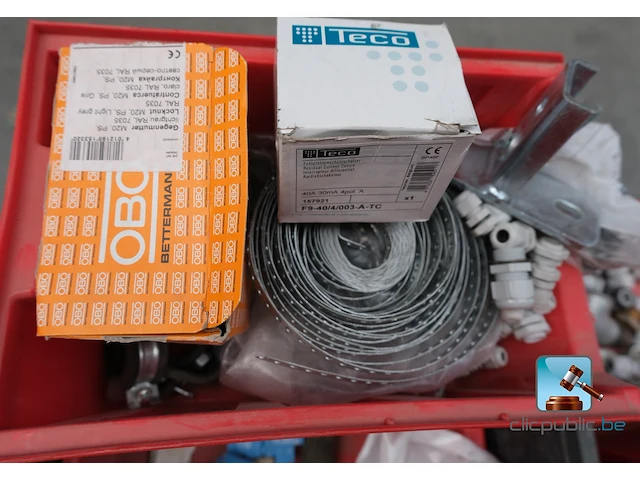 Verscheidenheid aan apparatuur voor de elektricien - afbeelding 4 van  13
