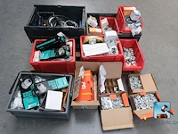 Verscheidenheid aan apparatuur voor de elektricien - afbeelding 1 van  13