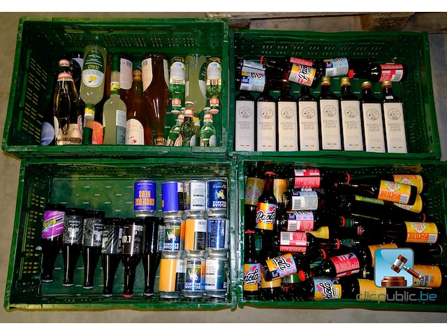 Verscheidenheid aan dranken - afbeelding 2 van  10