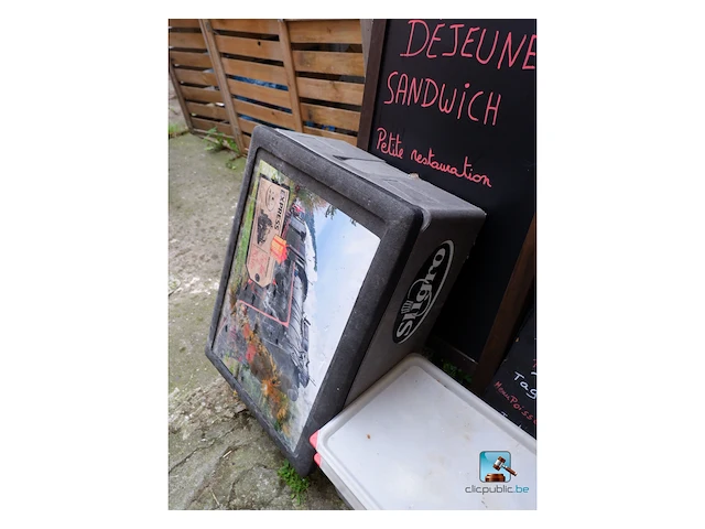 Verscheidenheid aan horeca-apparatuur - afbeelding 6 van  12