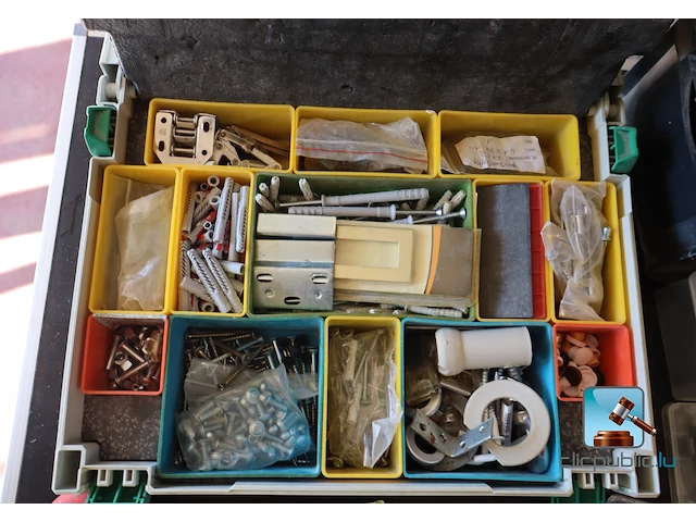 Verscheidenheid aan hulpmiddelen - afbeelding 12 van  36