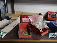 Verscheidenheid aan uitrusting - afbeelding 8 van  35