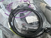 Verschillende jungheinrich-onderdelen in een doos - afbeelding 5 van  8