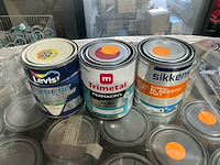 Verschillende merken pallet muurverf - afbeelding 3 van  3