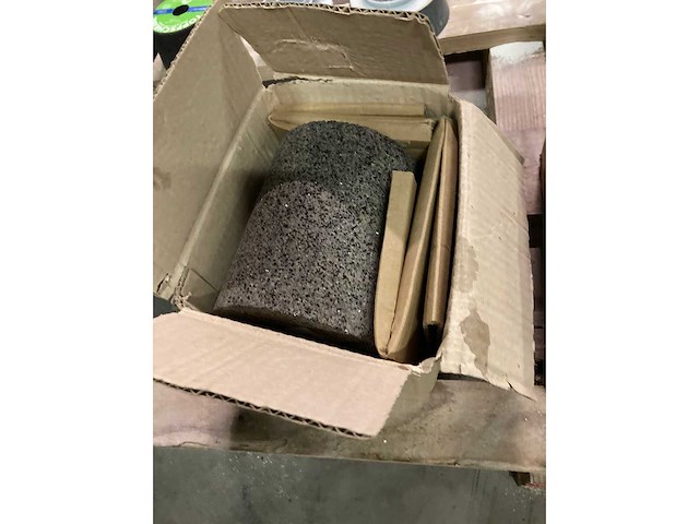 Verschillende polijststenen - afbeelding 7 van  8