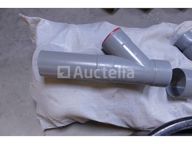Verschillende pvc-fittingen en ellebogensets - afbeelding 2 van  12