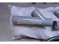 Verschillende pvc-fittingen en ellebogensets - afbeelding 2 van  12