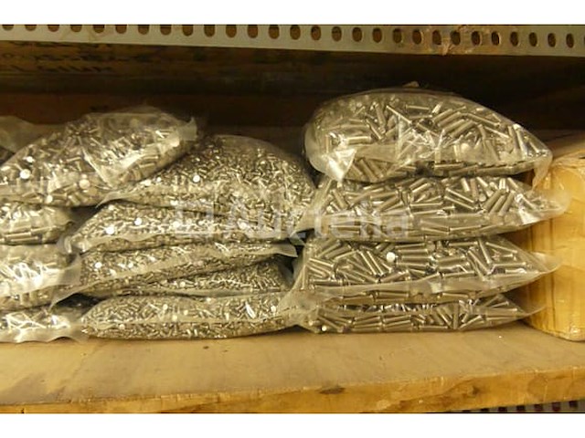 Verschillende soldeerstelsets - afbeelding 2 van  3