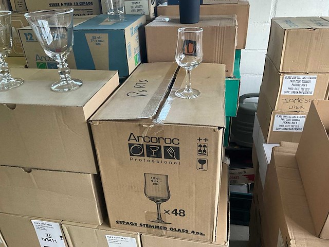 Verschillende sterke dranken glas (925x) - afbeelding 1 van  10