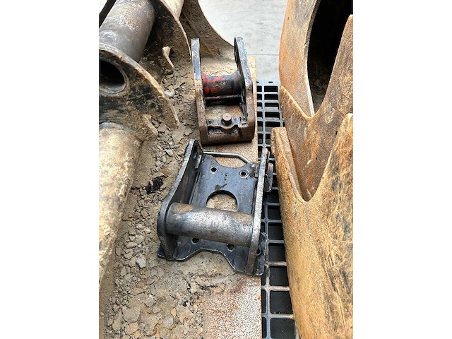 Verschillende vraagbaken en kopplaat met snelwissel - afbeelding 3 van  6