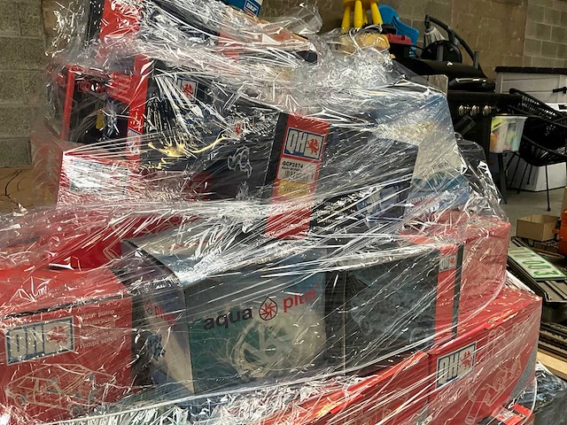 Verschillende waterpompen - afbeelding 4 van  7