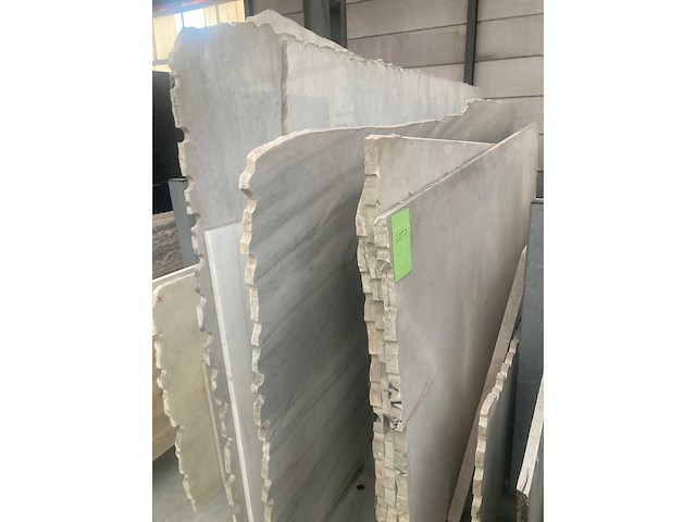 Verschillende witte marmers: pinta verde rose aurore, ... - afbeelding 1 van  9