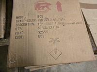 Vershillende onderdelen bistrotafel - afbeelding 1 van  8