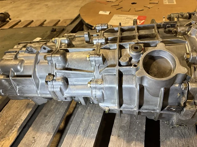 Versnellingsbak porsche 964 - afbeelding 3 van  13